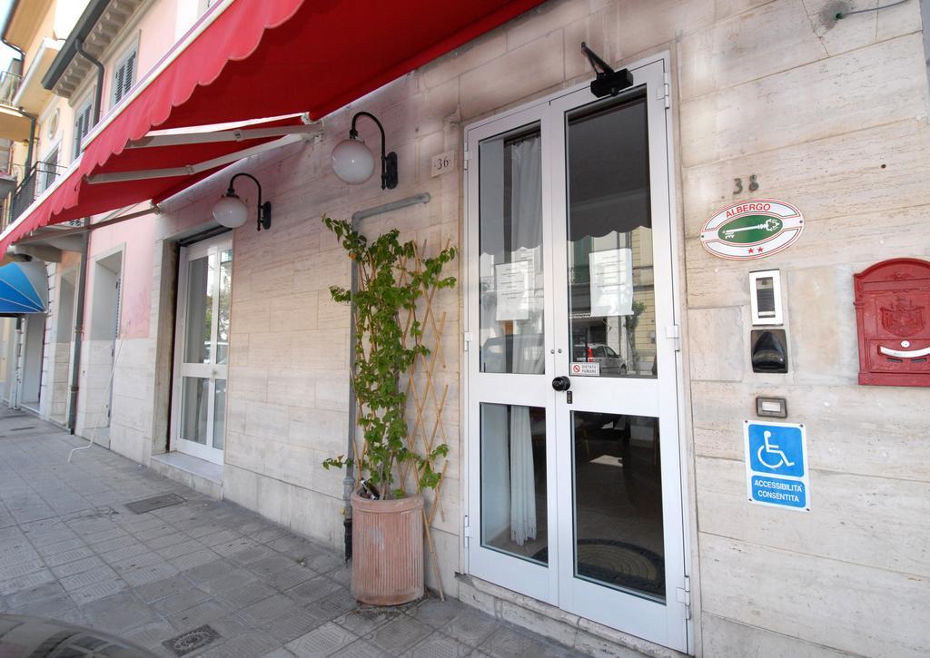 Hotel Luana Viareggio Eksteriør billede